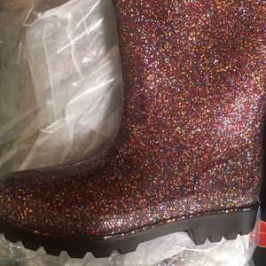Zoogs glitter rain boots for girls
New
Size 13c